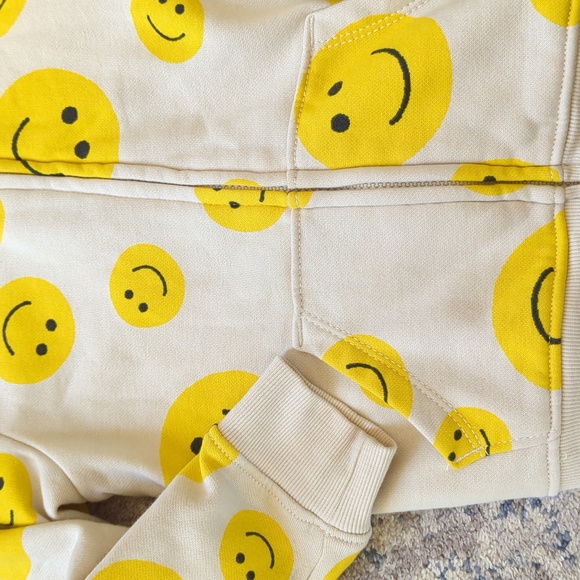 Old Navy Smiley Zip Up 🙂 - Picture 5 of 7